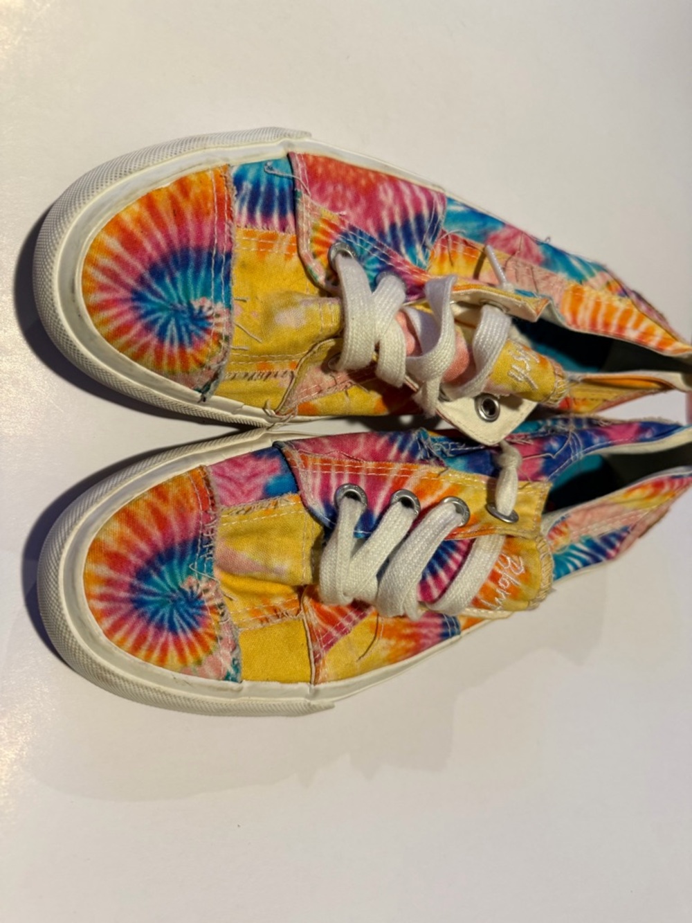Tie-Dye Low-Top Canvas Sneakers - Multi Color